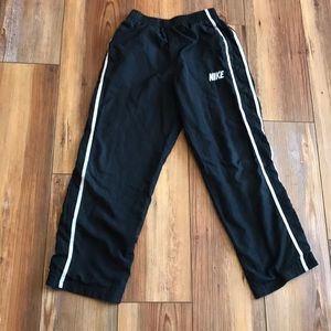 Boys Nike wind pants size 6